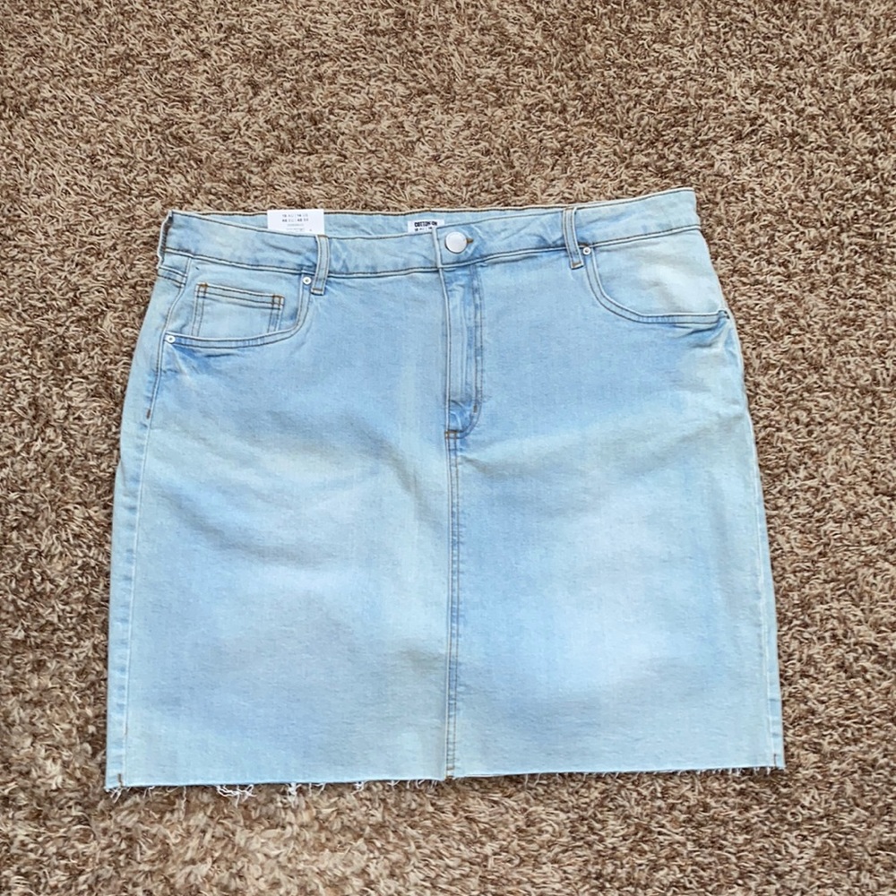 Denim skirt